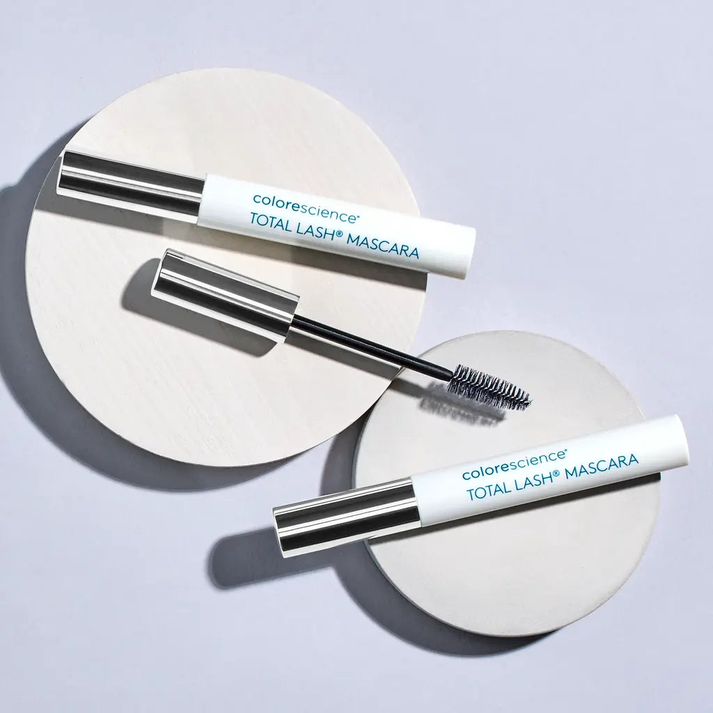 Total Lash™ Mascara lifestyle || all